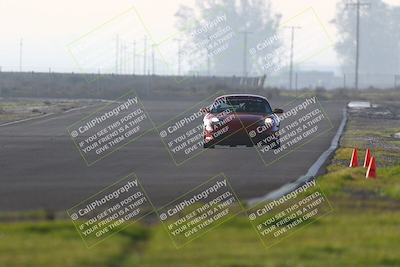 media/Jan-18-2026-CalClub SCCA (Sun) [[8bc6468723]]/Group 7 Race/Turn 1/